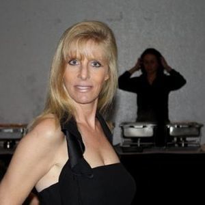 Meet your Posher, Dena